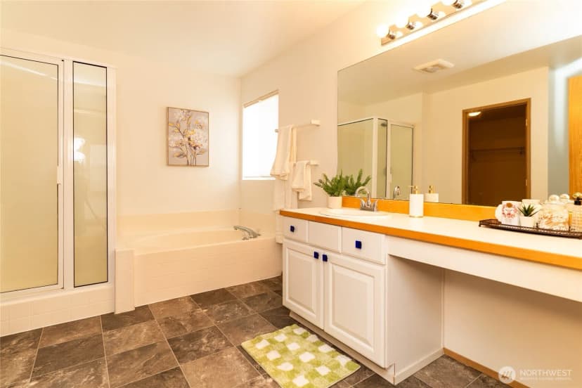 Property photo for 2322 Se 2nd Court, Renton photo 11