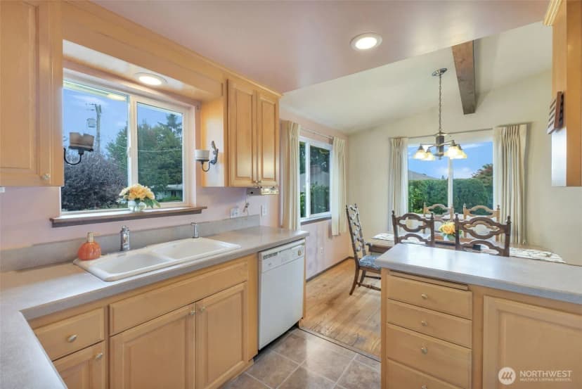 Property photo for 3911 S 250th Street, Kent photo 14