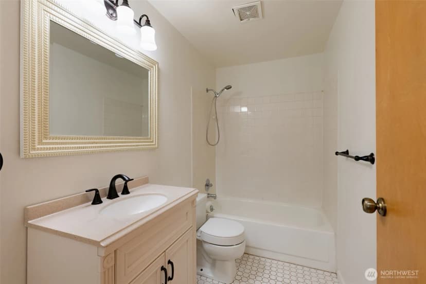 Property photo for 12227 Possession Lane, Edmonds photo 35