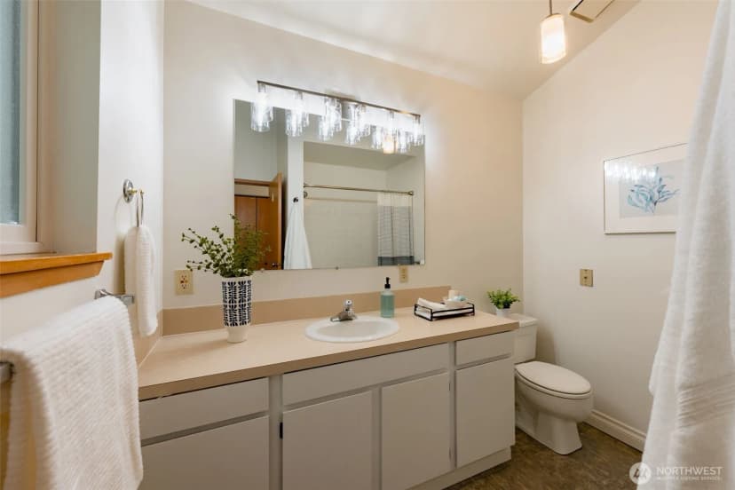 Property photo for 12227 Possession Lane, Edmonds photo 26