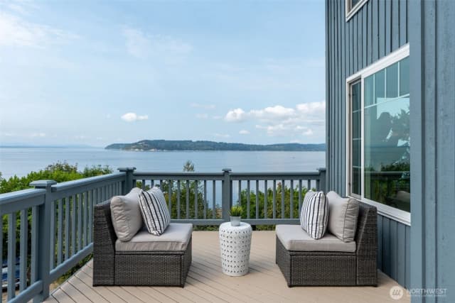 Property photo for 12227 Possession Lane, Edmonds photo 5