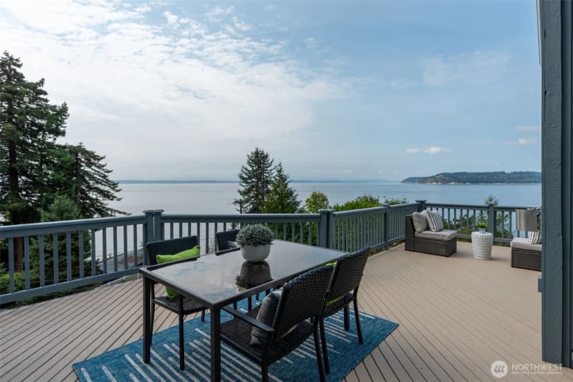 Property photo for 12227 Possession Lane, Edmonds photo 4