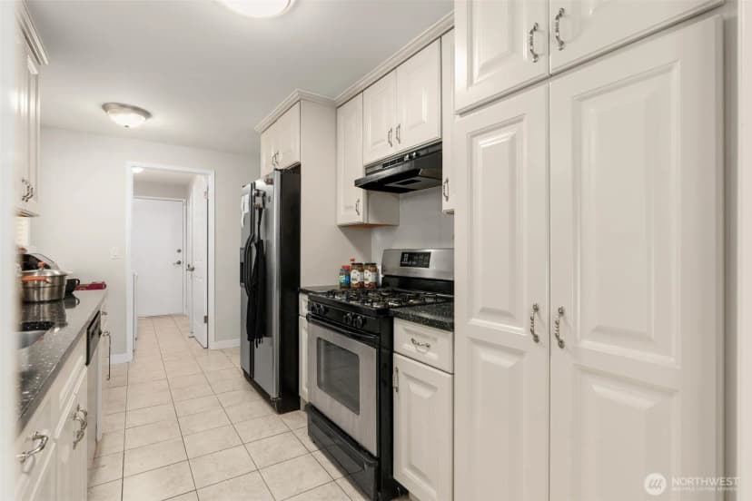Property photo for 1124 Ne 147th Street, Shoreline photo 7
