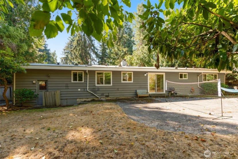 Property photo for 1124 Ne 147th Street, Shoreline photo 18