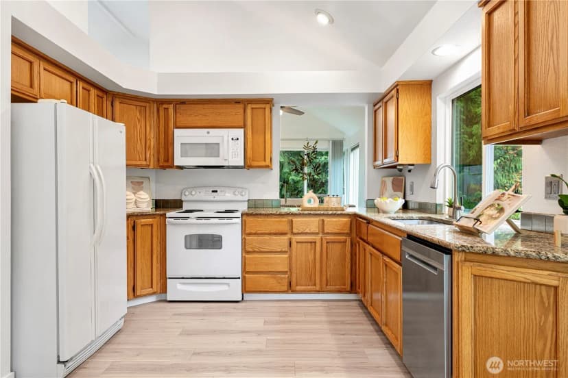 Property photo for 11719 Ne 166th Ct, Bothell photo 9