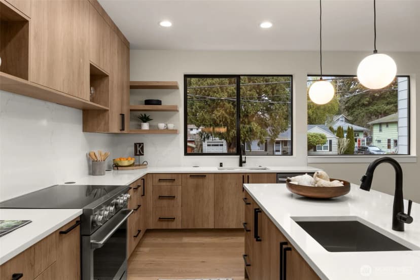 Property photo for 3633 Ne 120th Street, Seattle photo 17