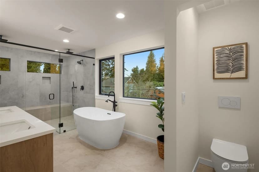 Property photo for 3633 Ne 120th Street, Seattle photo 35