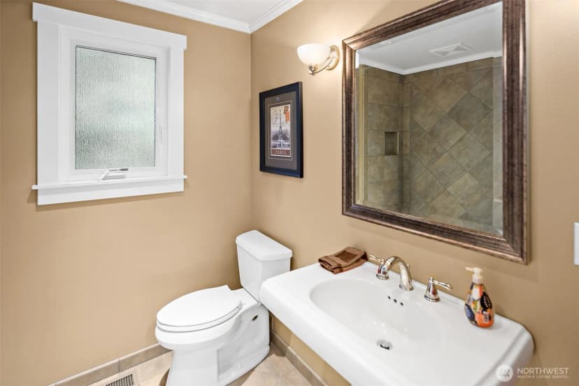 Property photo for 16408 Se 22nd Street, Bellevue photo 15