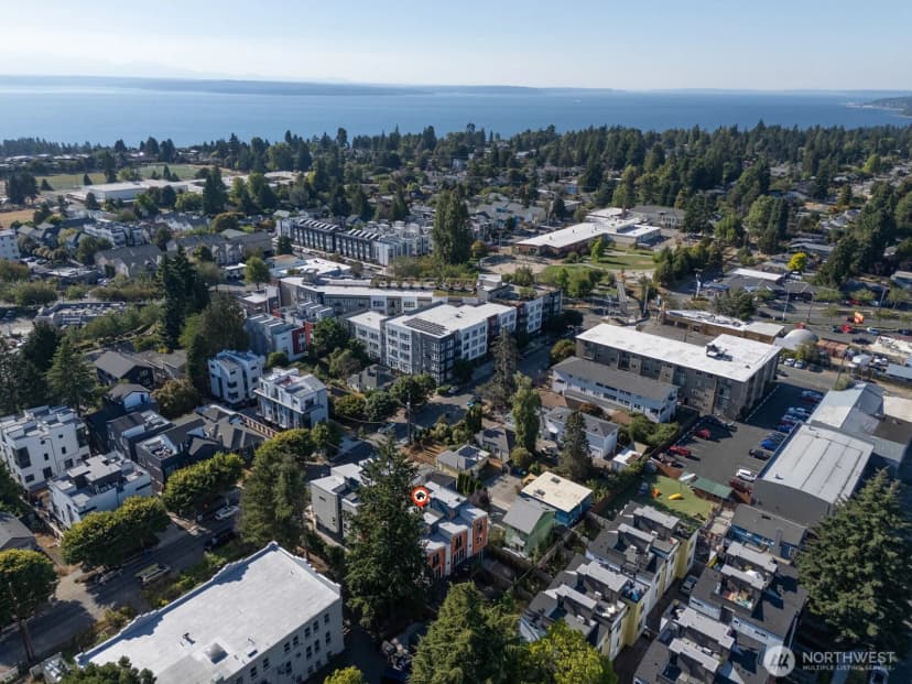 Property photo for 9018 13th Avenue Nw #b, Seattle photo 34