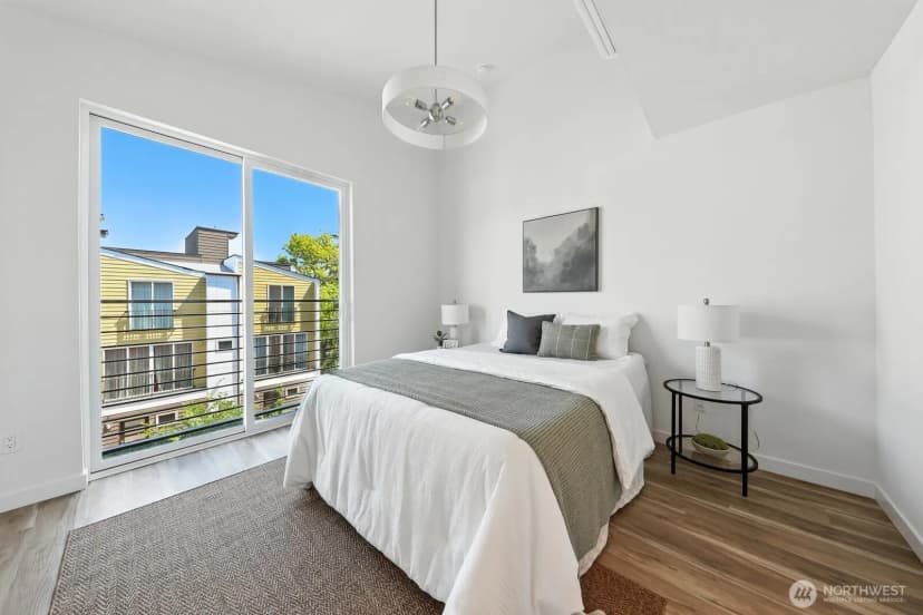 Property photo for 9018 13th Avenue Nw #b, Seattle photo 16