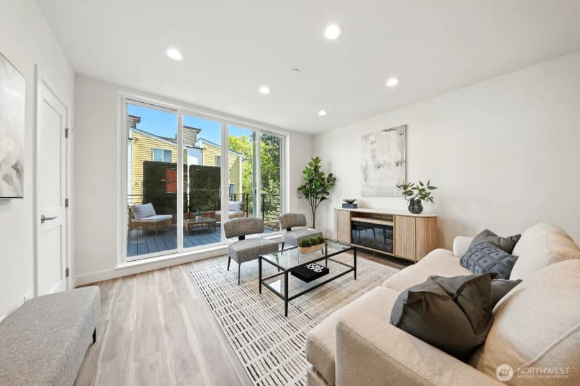 Property photo for 9018 13th Avenue Nw #b, Seattle photo 6