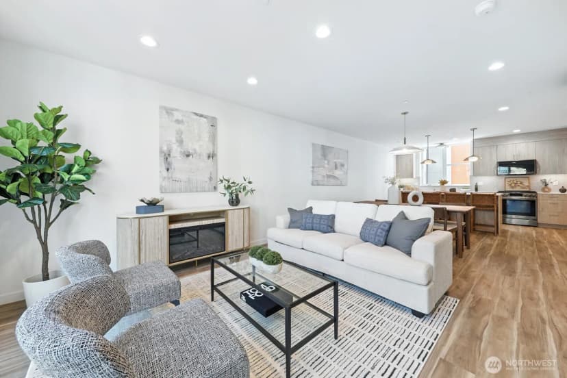 Property photo for 9018 13th Avenue Nw #b, Seattle photo 4