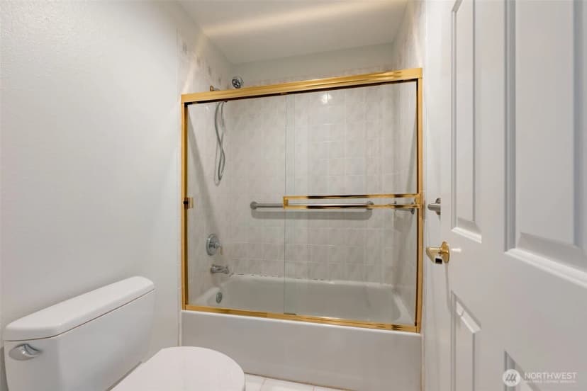 Property photo for 21419 32nd Place W, Brier photo 23