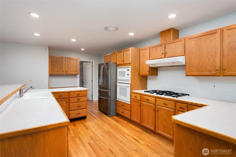Property photo for 21419 32nd Place W, Brier photo 11