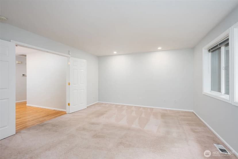 Property photo for 21419 32nd Place W, Brier photo 17