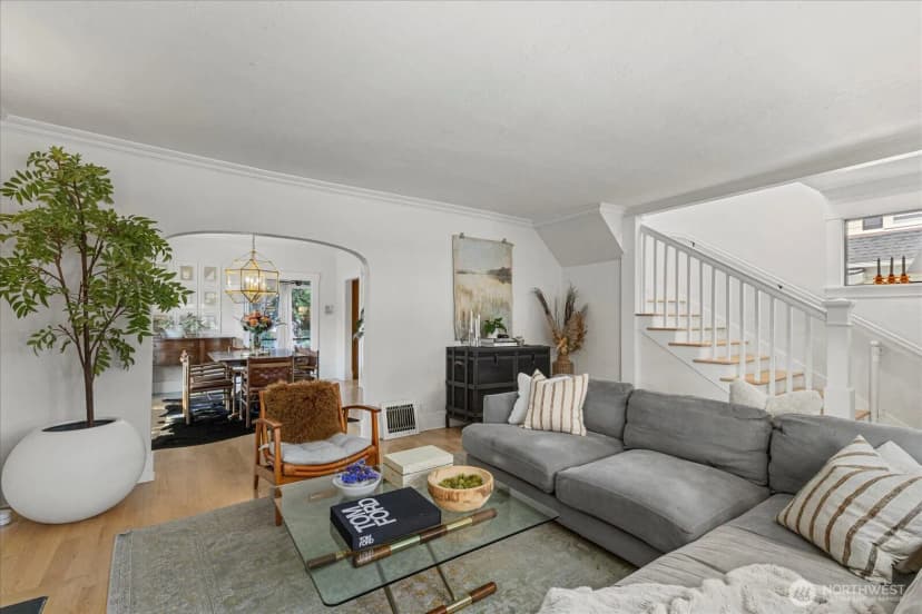 Property photo for 3231 63rd Avenue Sw, Seattle photo 6