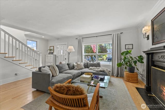 Property photo for 3231 63rd Avenue Sw, Seattle photo 5