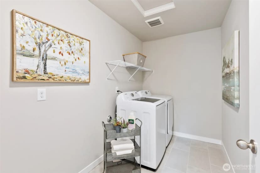 Property photo for 228 Ne Shadowhawk Lane, Bremerton photo 31