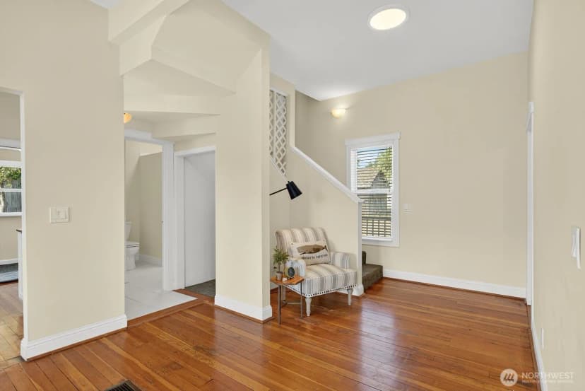 Property photo for 1420 M Avenue, Anacortes photo 14