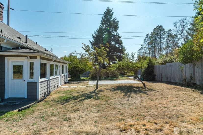 Property photo for 1420 M Avenue, Anacortes photo 32
