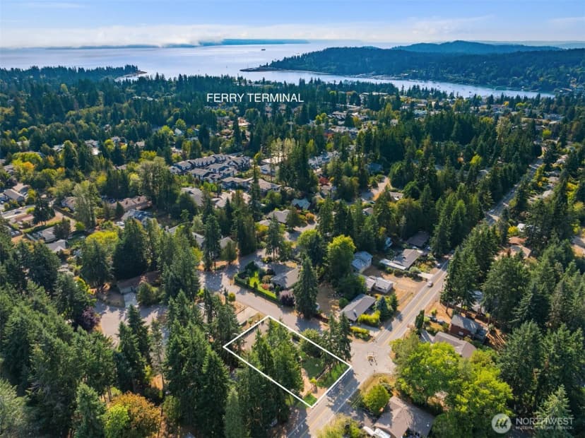 Property photo for 1116 Grow Avenue Ne, Bainbridge Island photo 35
