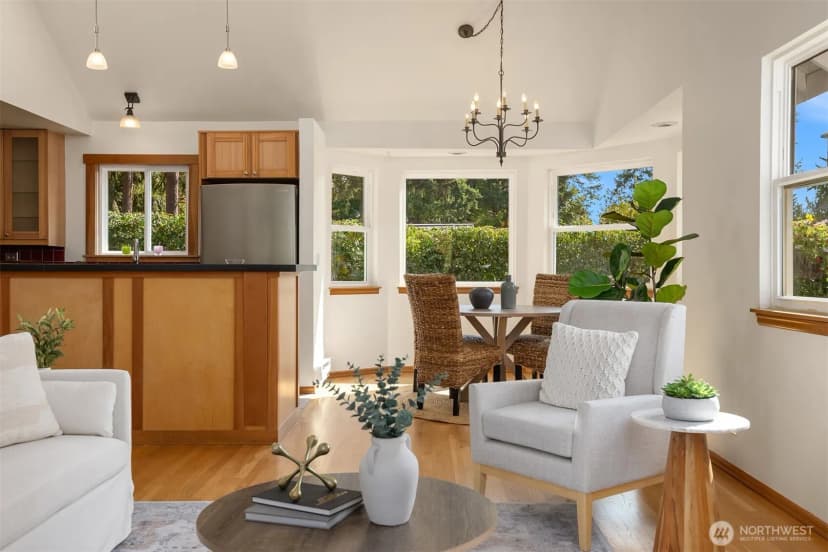 Property photo for 1116 Grow Avenue Ne, Bainbridge Island photo 9