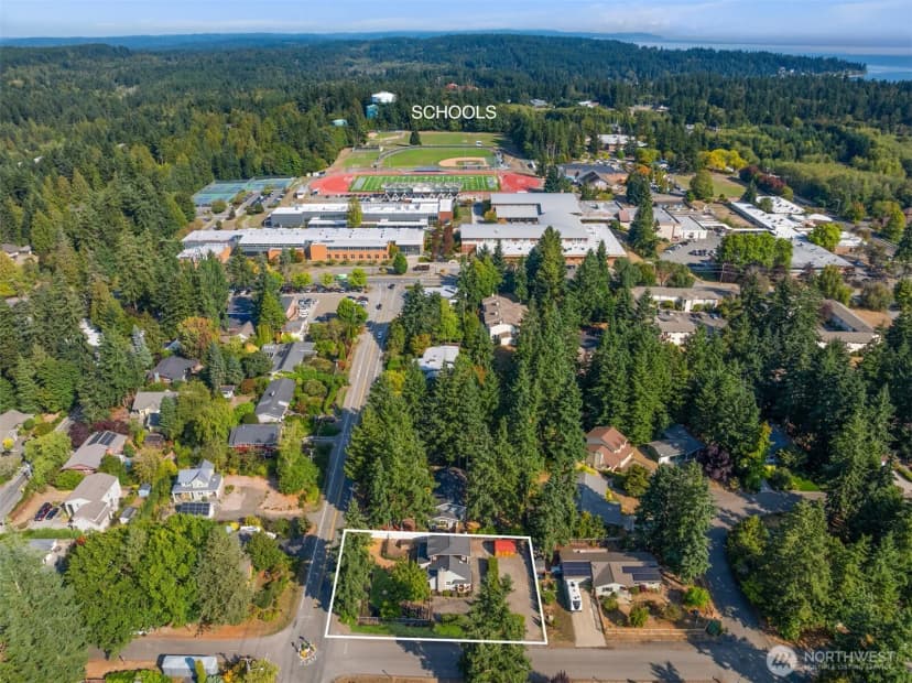 Property photo for 1116 Grow Avenue Ne, Bainbridge Island photo 34