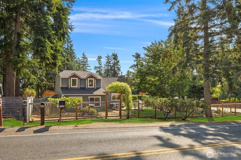 Property photo for 1116 Grow Avenue Ne, Bainbridge Island photo 32