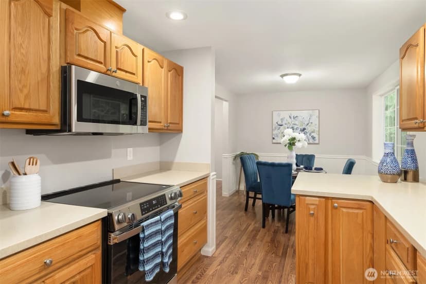 Property photo for 22916 Ne 20th Place, Sammamish photo 10