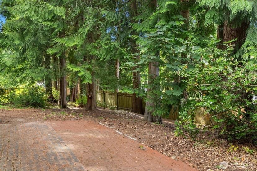 Property photo for 22916 Ne 20th Place, Sammamish photo 33