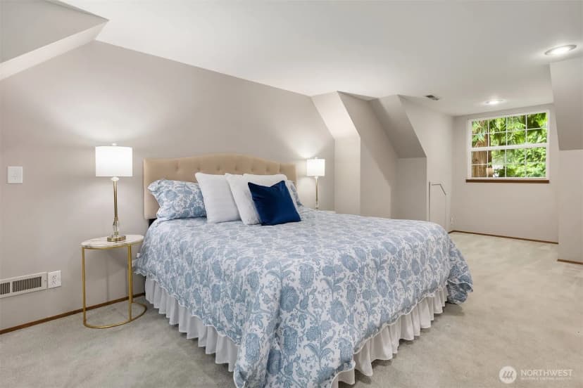 Property photo for 22916 Ne 20th Place, Sammamish photo 25