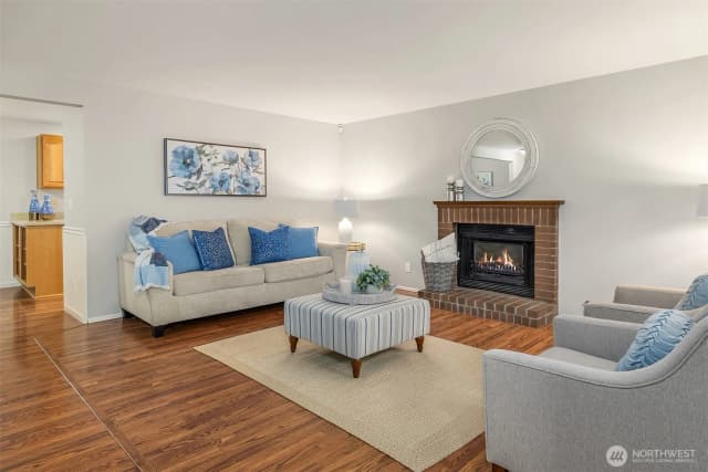 Property photo for 22916 Ne 20th Place, Sammamish photo 3