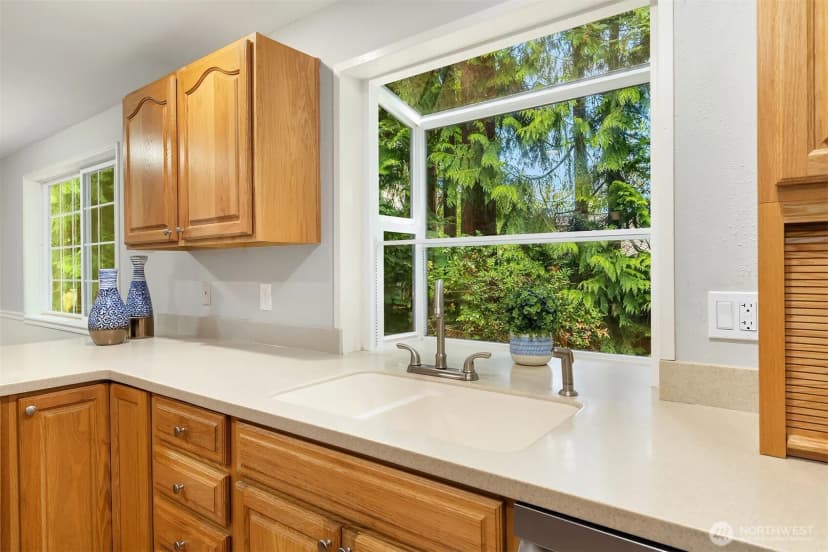 Property photo for 22916 Ne 20th Place, Sammamish photo 13
