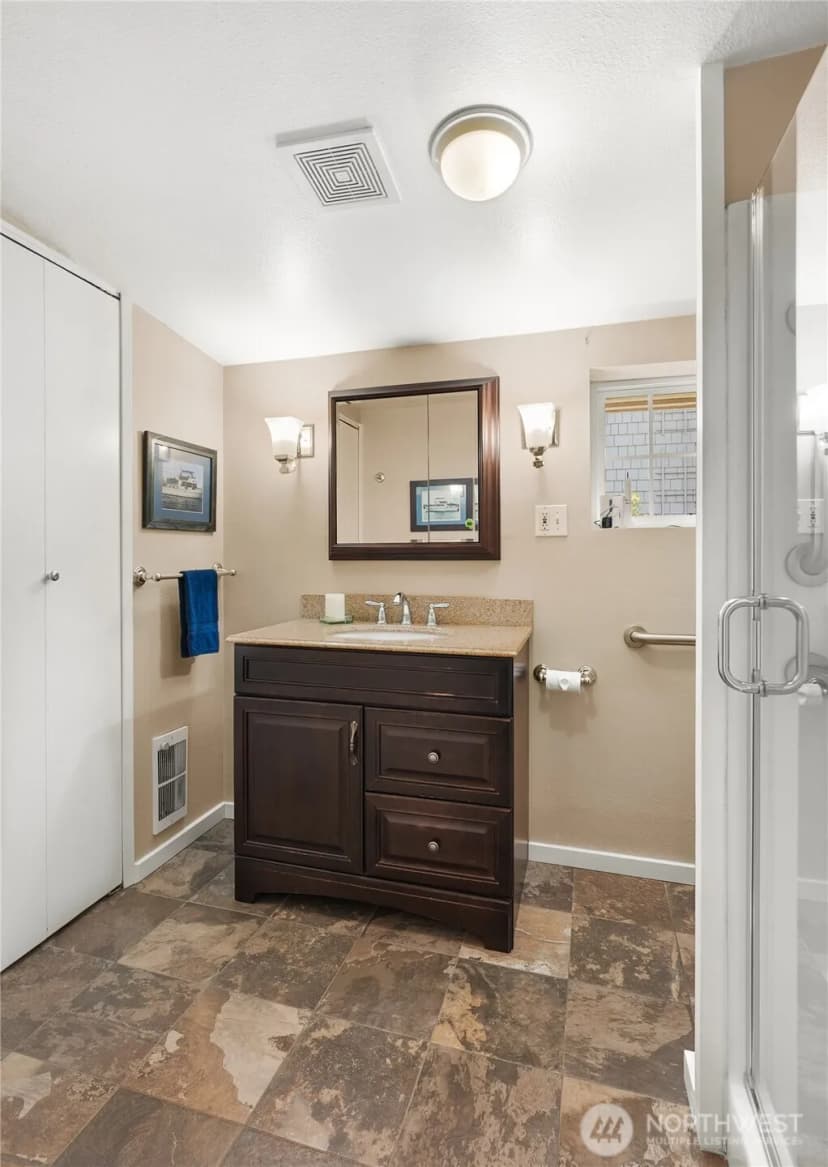 Property photo for 29 Nw Lake Roesiger Road, Snohomish photo 18