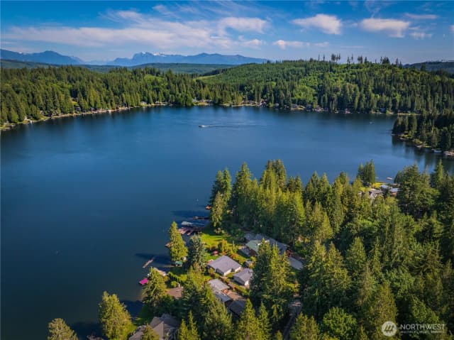 Property photo for 29 Nw Lake Roesiger Road, Snohomish photo 2