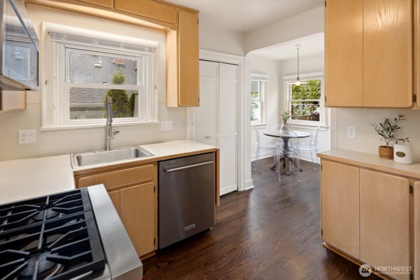Property photo for 3106 Ne 60th Street, Seattle photo 14