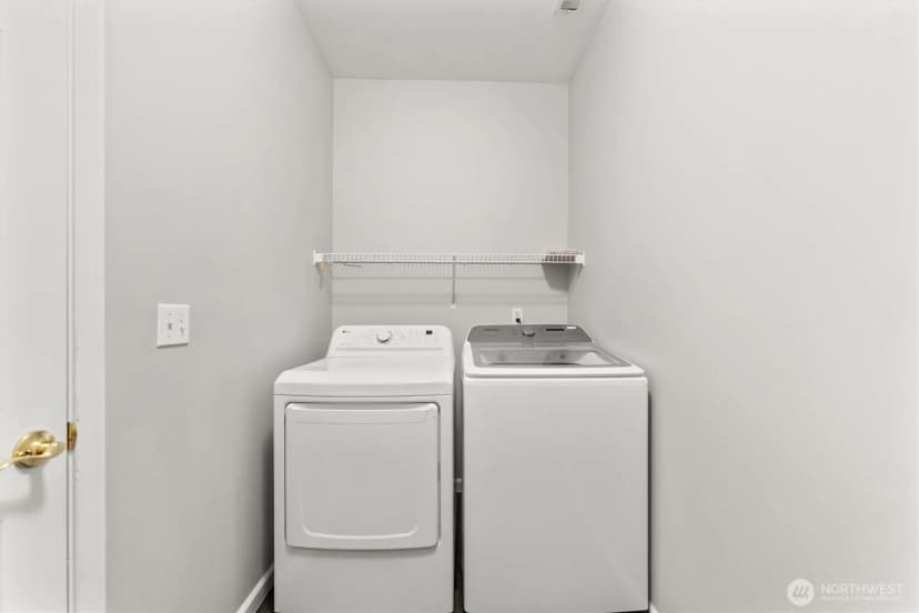 Property photo for 909 Pike St Nw, Auburn photo 15