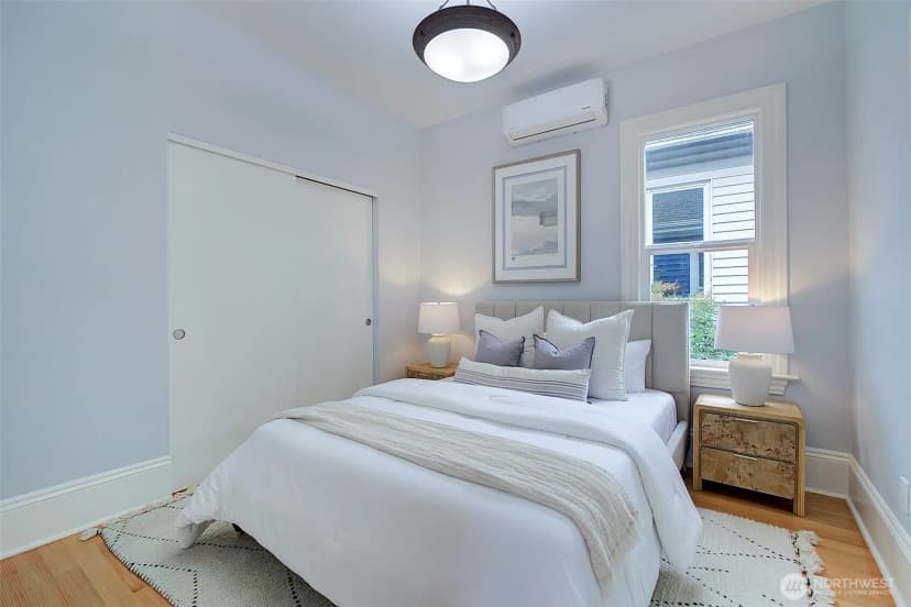 Property photo for 934 25th Avenue S, Seattle photo 18