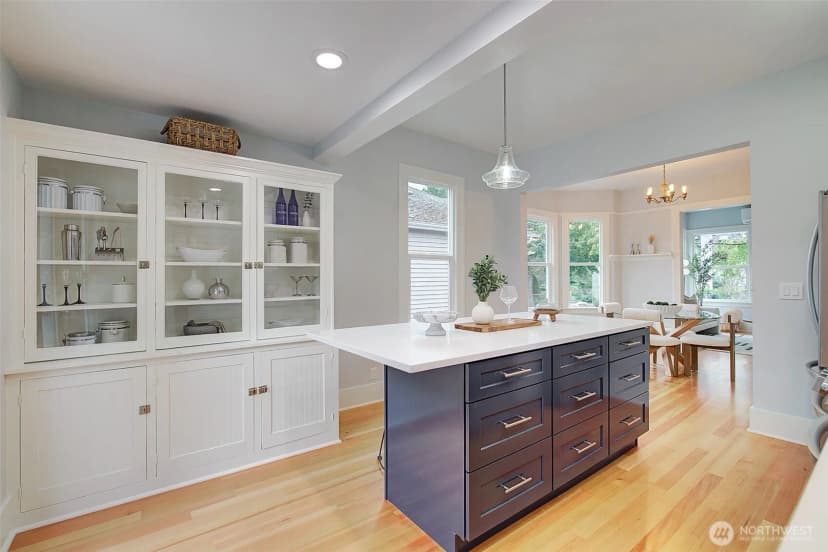 Property photo for 934 25th Avenue S, Seattle photo 16