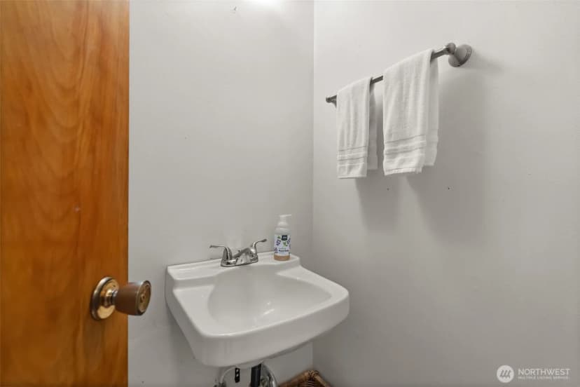 Property photo for 3510 Oas Dr. W, University Place photo 32