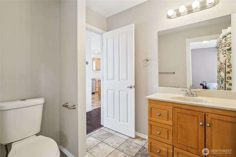 Property photo for 1499 Sw Ponsteen Drive, Oak Harbor photo 15