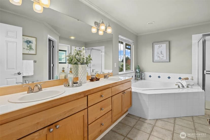 Property photo for 13388 Ne 134th Place, Kirkland photo 27