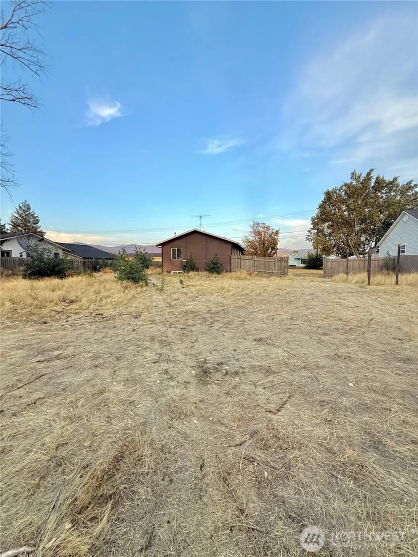 Property photo for 713 Locust Street, Omak photo 29