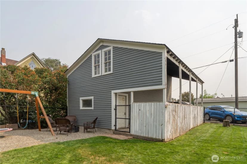 Property photo for 407 W 4th Avenue, Ritzville photo 30