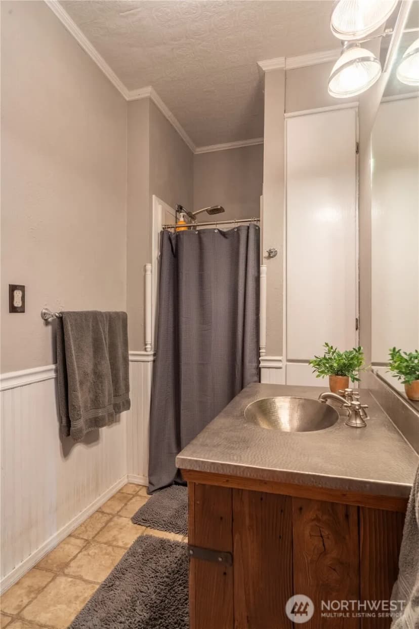 Property photo for 407 W 4th Avenue, Ritzville photo 17