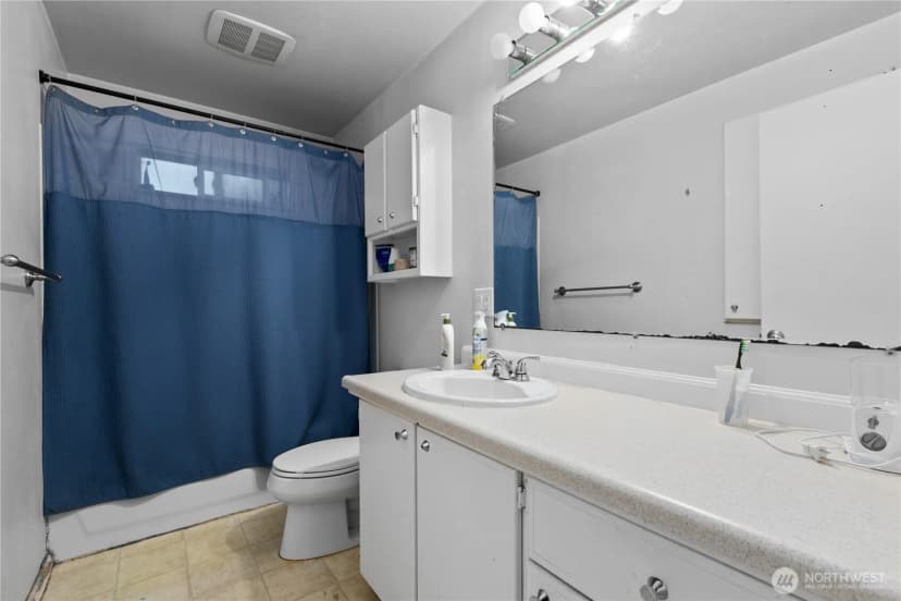 Property photo for 14009 91st Place Ne, Kirkland photo 14