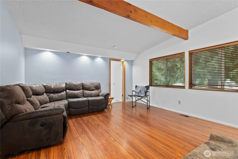 Property photo for 14009 91st Place Ne, Kirkland photo 6