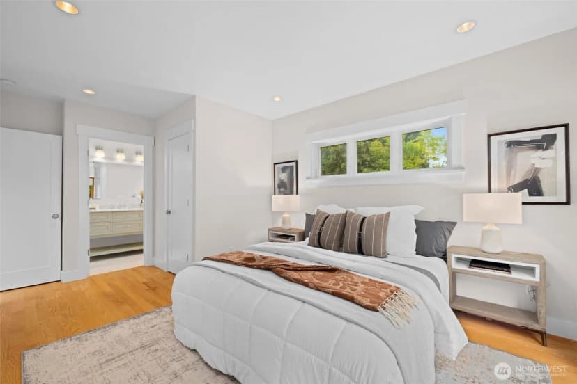 Property photo for 3203 Ne 94th Street, Seattle photo 15