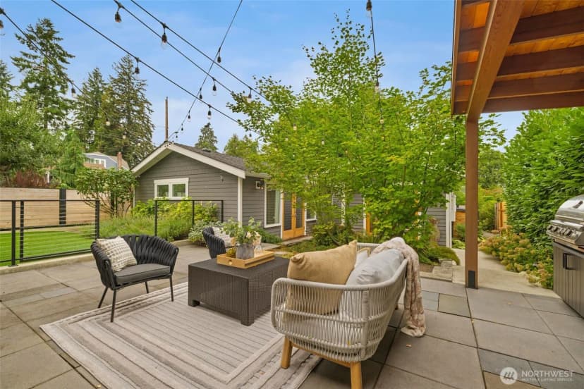 Property photo for 3203 Ne 94th Street, Seattle photo 28