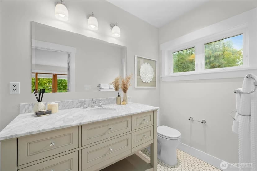 Property photo for 3203 Ne 94th Street, Seattle photo 16